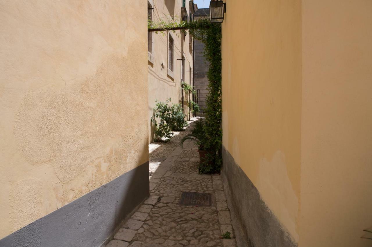 Qui Ed Ora,Guest House. Noto Exteriér fotografie